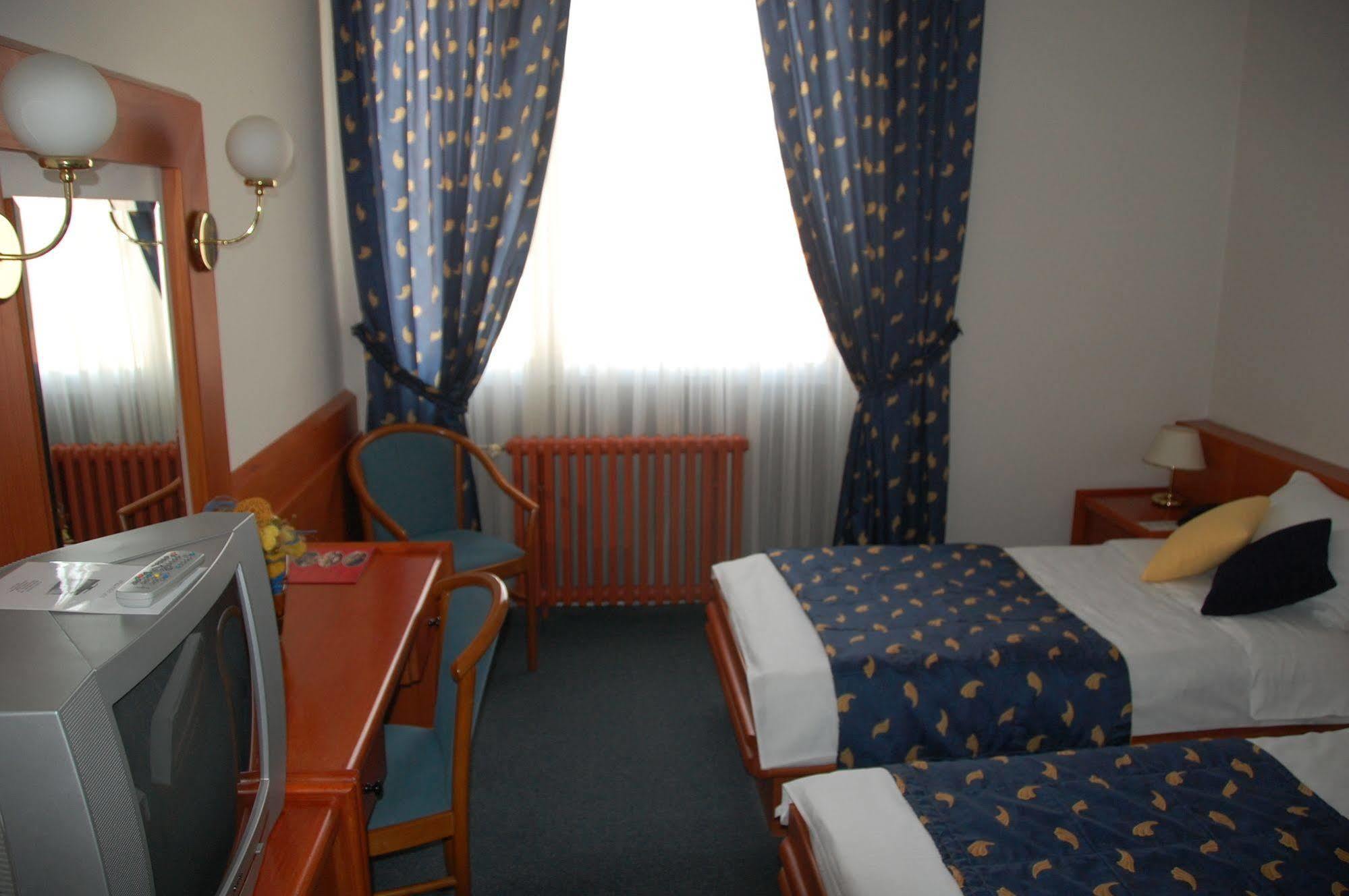 Hotel Turist Varazdin Ngoại thất bức ảnh
